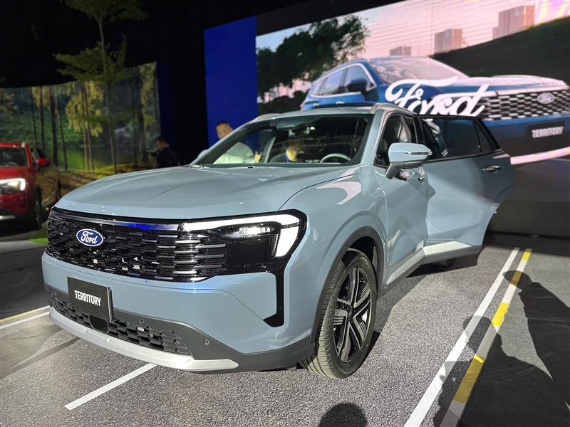 Ford Territory phiên bản nâng cấp ra mắt, giá từ 762 triệu đồng
